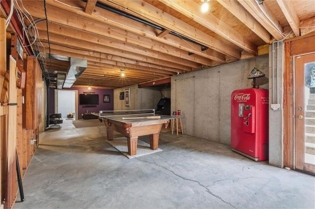 5705 W 153rd Street, Overland Park, KS 66223