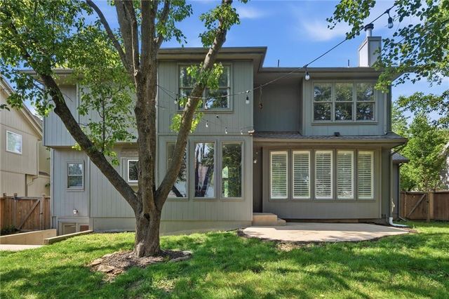 5705 W 153rd Street, Overland Park, KS 66223
