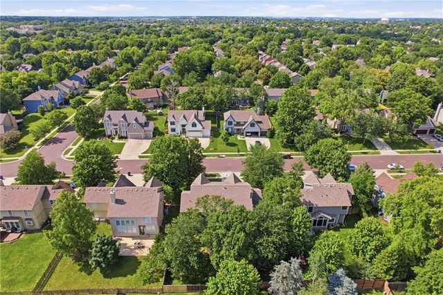 5705 W 153rd Street, Overland Park, KS 66223