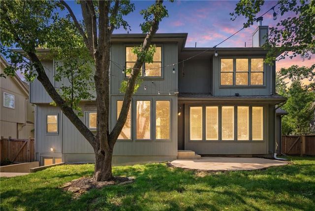 5705 W 153rd Street, Overland Park, KS 66223