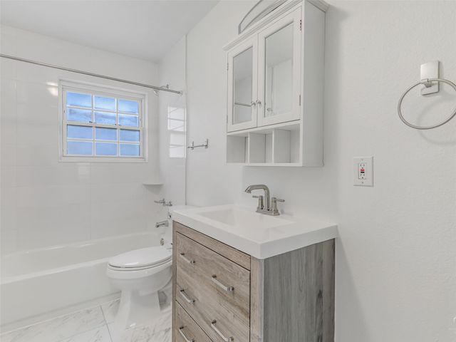 2976 Cameo Lane, Farmers Branch, TX 75234