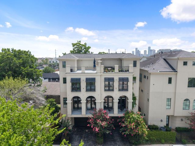 908 Thompson Street, Houston, TX 77007