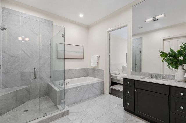 908 Thompson Street, Houston, TX 77007