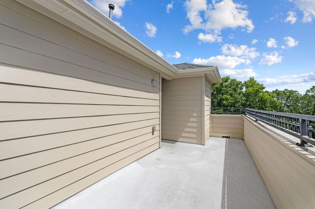 908 Thompson Street, Houston, TX 77007