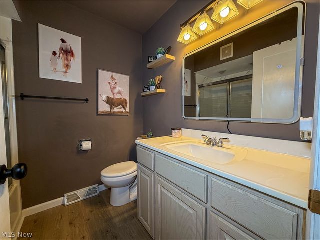 165 Winter Lane, Cortland, OH 44410