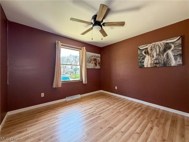 165 Winter Lane, Cortland, OH 44410