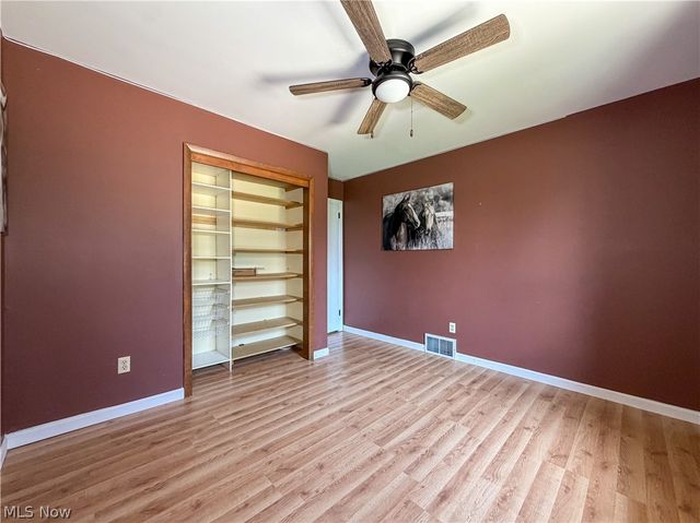 165 Winter Lane, Cortland, OH 44410
