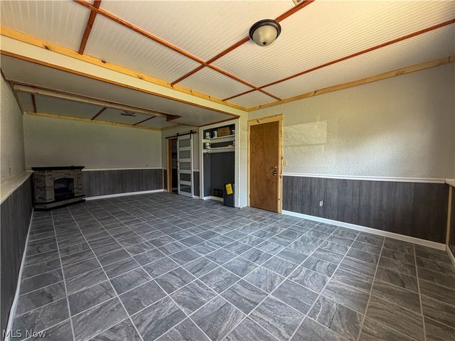 165 Winter Lane, Cortland, OH 44410