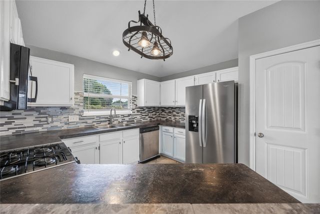 2217 Rockbluff Drive, Rowlett, TX 75088