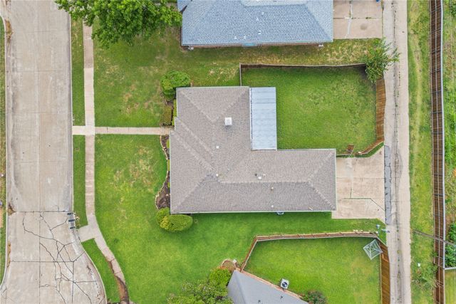 2217 Rockbluff Drive, Rowlett, TX 75088