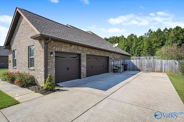 1107 Flatts Trace, Cullman, AL 35055
