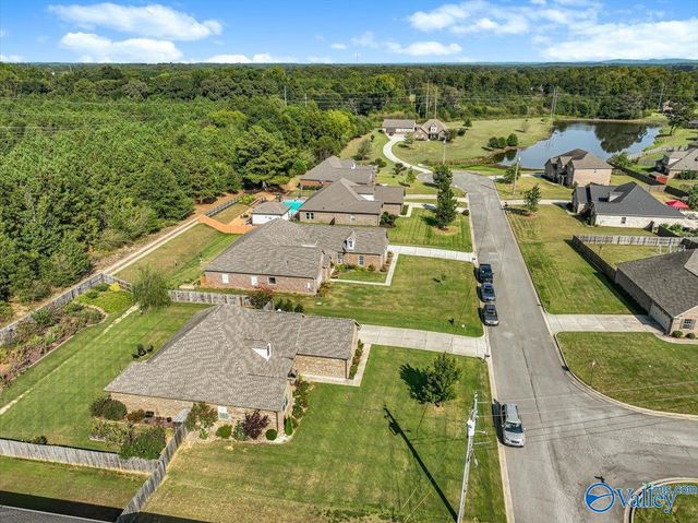 1107 Flatts Trace, Cullman, AL 35055