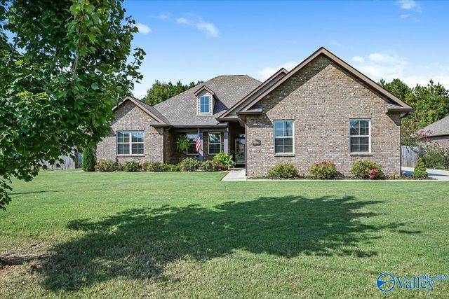 1107 Flatts Trace, Cullman, AL 35055