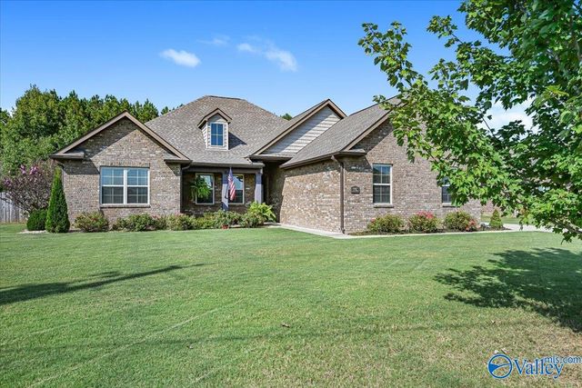 1107 Flatts Trace, Cullman, AL 35055