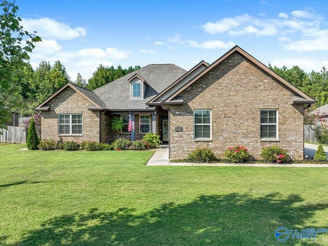 1107 Flatts Trace, Cullman, AL 35055