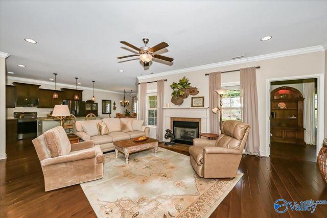 1107 Flatts Trace, Cullman, AL 35055