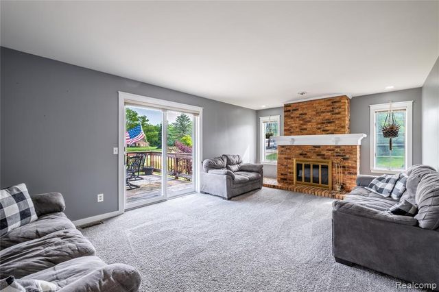 9359 Lochmoor Drive, Davison, MI 48423