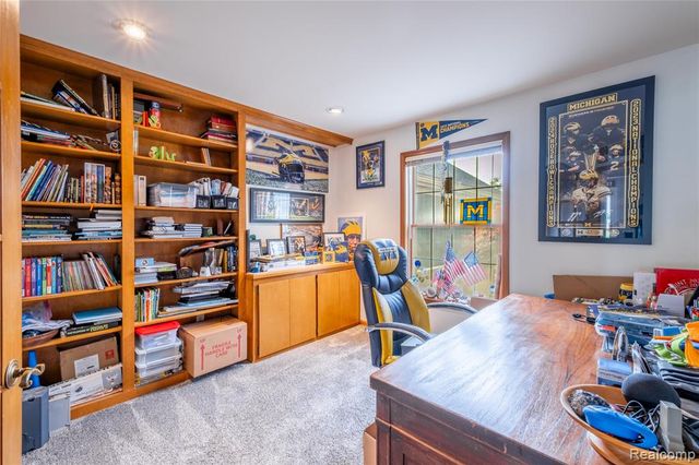 9359 Lochmoor Drive, Davison, MI 48423