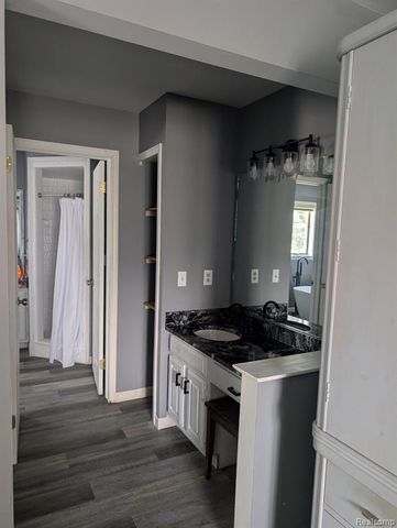 9359 Lochmoor Drive, Davison, MI 48423