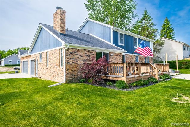 9359 Lochmoor Drive, Davison, MI 48423