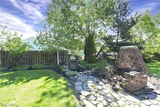 6483 Fernhurst Avenue, Parma Heights, OH 44130
