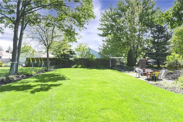 6483 Fernhurst Avenue, Parma Heights, OH 44130
