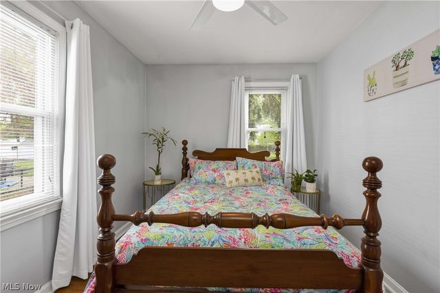 6483 Fernhurst Avenue, Parma Heights, OH 44130
