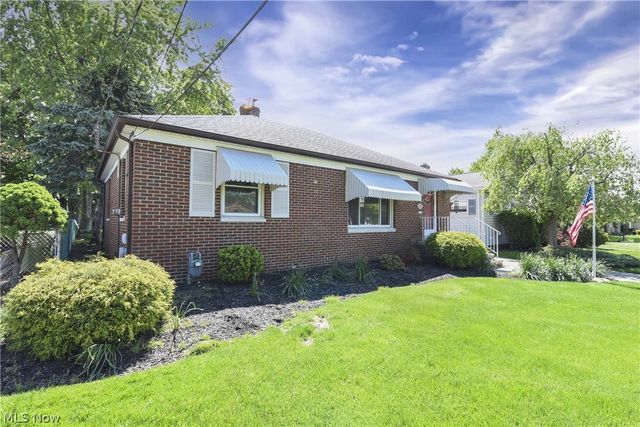 6483 Fernhurst Avenue, Parma Heights, OH 44130