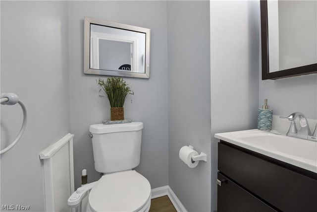 6483 Fernhurst Avenue, Parma Heights, OH 44130
