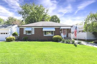 6483 Fernhurst Avenue, Parma Heights, OH 44130