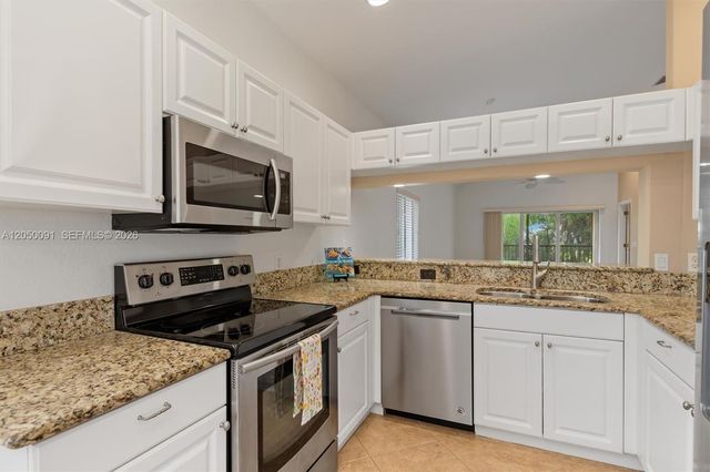 7196 N Plum Tree 321 321, Punta Gorda, FL 33955