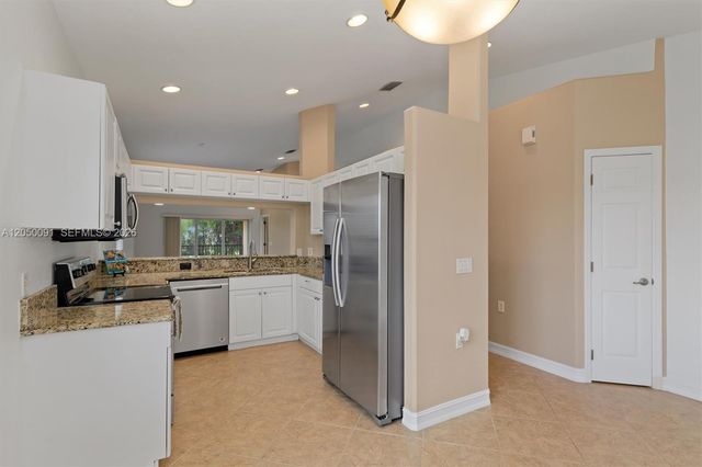7196 N Plum Tree 321 321, Punta Gorda, FL 33955