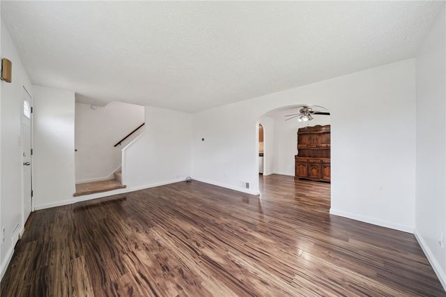 617 Elm Dr, Penn Hills, PA 15147