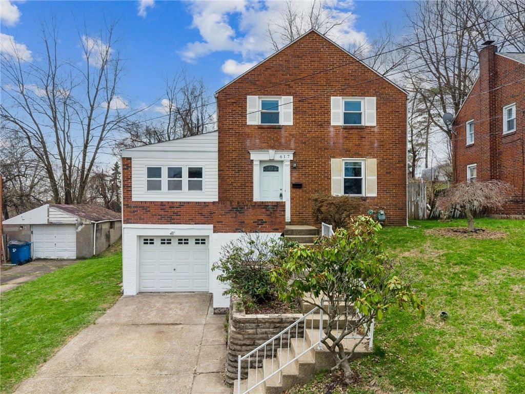 617 Elm Dr, Penn Hills, PA 15147