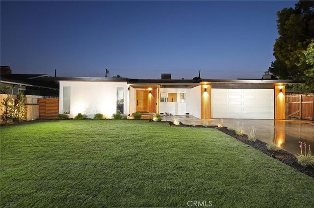 10415 Bevis Avenue, San Fernando, CA 91345