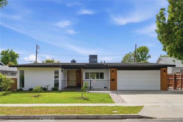 10415 Bevis Avenue, San Fernando, CA 91345