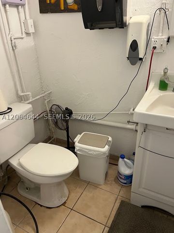 205 N Dixie Hwy, Hallandale Beach, FL 33009