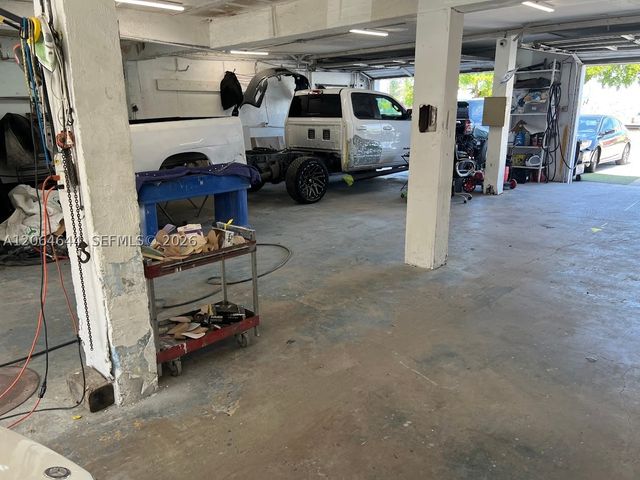 205 N Dixie Hwy, Hallandale Beach, FL 33009