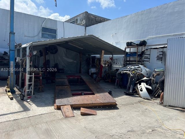 205 N Dixie Hwy, Hallandale Beach, FL 33009