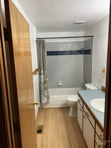 8611 W Cory Ln., Boise, ID 83704