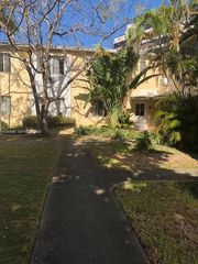 1010 E Ponce De Leon Blvd 3, Coral Gables, FL 33134