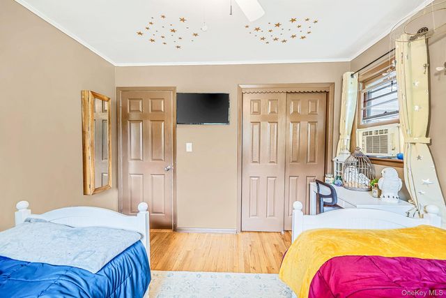 248 6th Avenue, Saint James, NY 11780