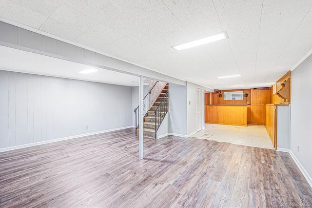 248 6th Avenue, Saint James, NY 11780