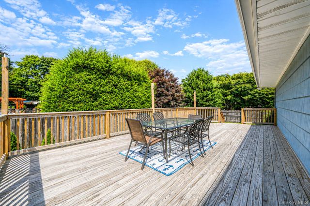248 6th Avenue, Saint James, NY 11780