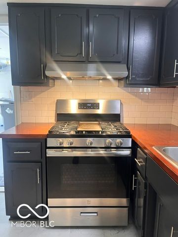 132 W Brunswick Avenue, Indianapolis, IN 46217