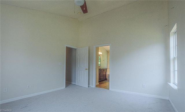 2914 Chestnut Heights Road, Winston-salem, NC 27107