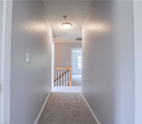 2914 Chestnut Heights Road, Winston-salem, NC 27107