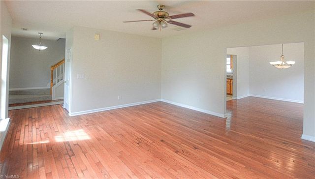 2914 Chestnut Heights Road, Winston-salem, NC 27107