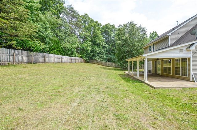 2914 Chestnut Heights Road, Winston-salem, NC 27107