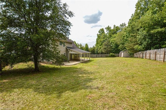 2914 Chestnut Heights Road, Winston-salem, NC 27107